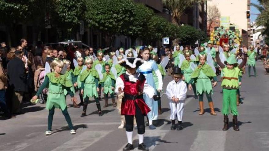 Una coreografía de Peter Pan abrió el desfile.