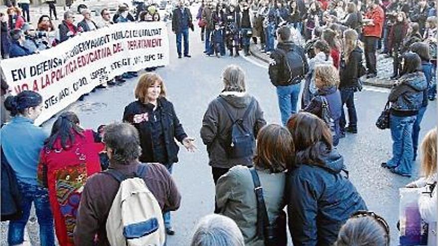 L&#039;acte central de la protesta del professorat gironí es va fer davant la seu del Departament d&#039;Educació.