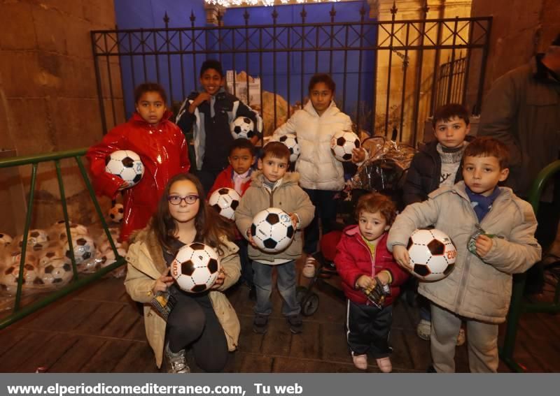 El Cartero Real recogió las ilusiones de los niños de Castellón