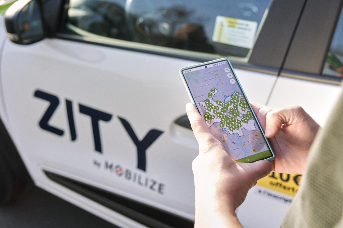 La 'app' Mobilize Share seguirá operativa y, a través de ella, se podrán alquilar vehículos con base fija por horas o días