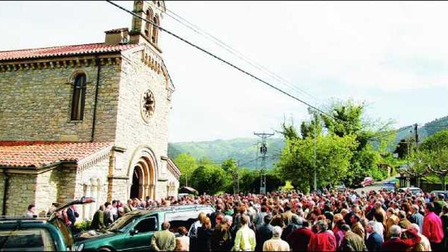 Un multitudinario y unánime adiós A hombros de amigos y compañeros