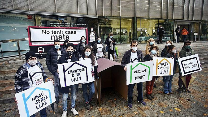 L&#039;acte d&#039;ahir al migdia davant de la seu de la Generalitat a Girona.