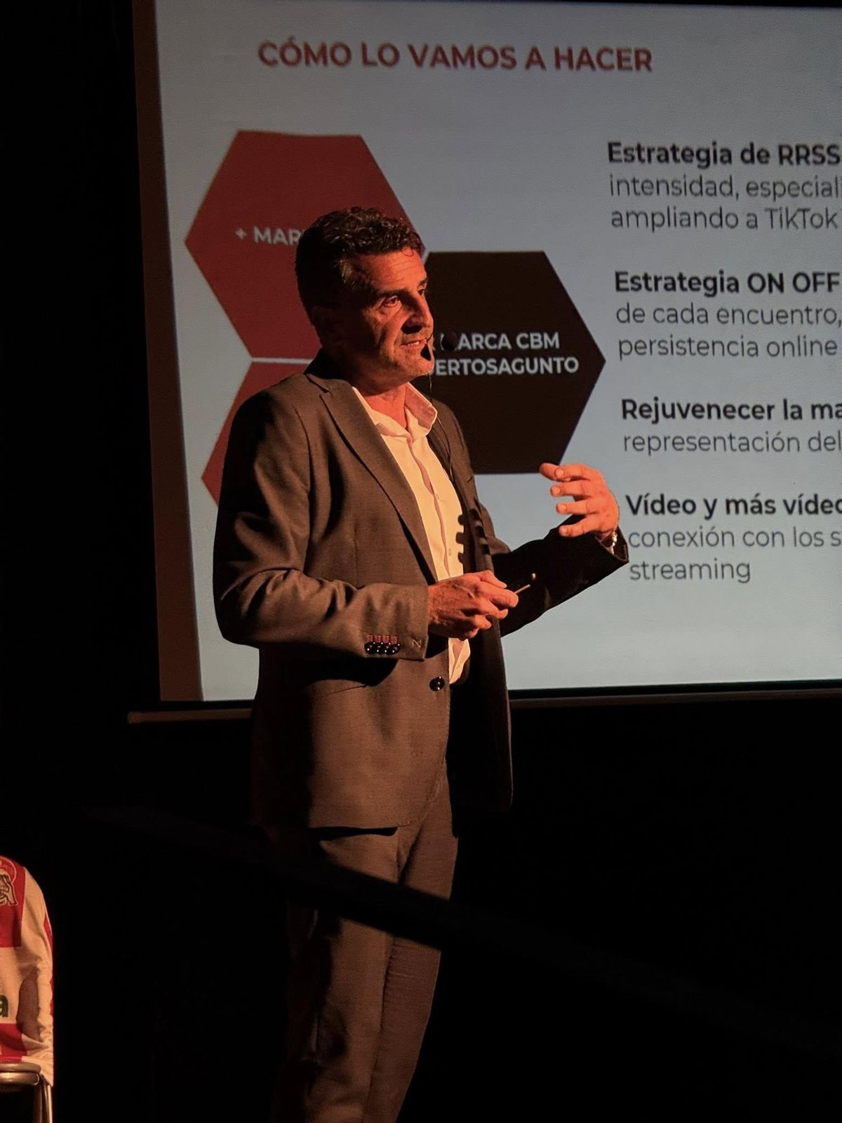 Hugo de Juan, vicepresidente comercial y de marketing.