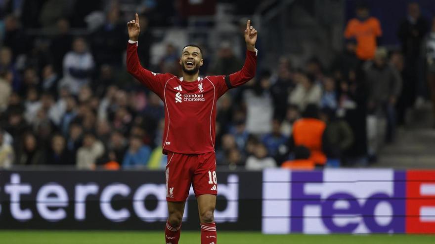 Liverpool cierra la goleada: Gakpo firma el 0-3