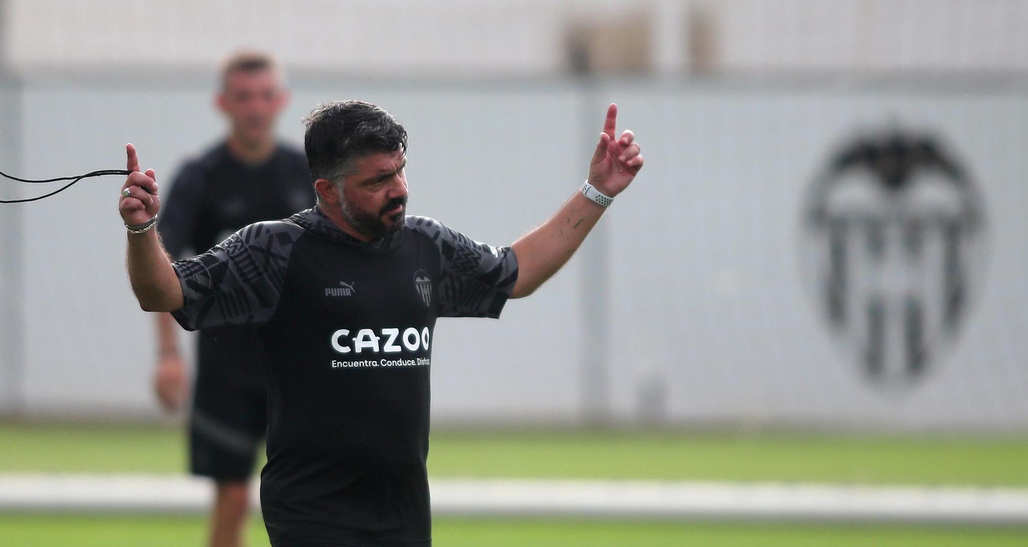 Las mejores imágenes del segundo entrenamiento del Valencia CF a puerta abierta en Paterna