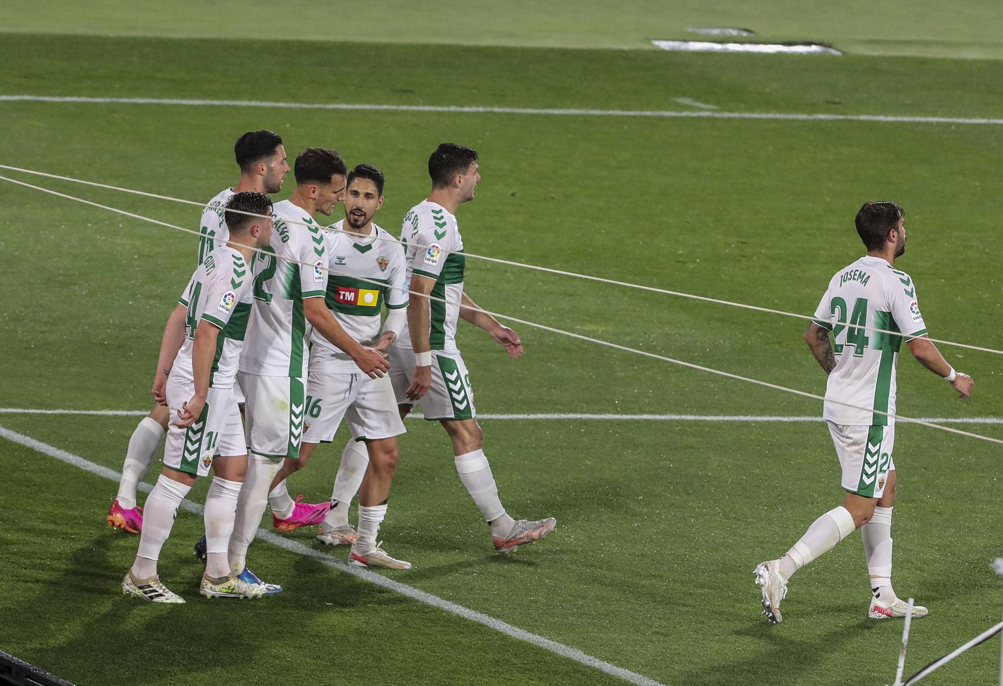 Elche 1 - Valladolid 1: El Elche no sabe ganar