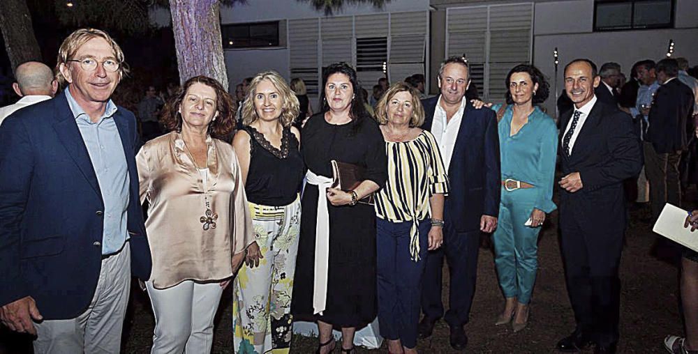 Bernardí Jaume (Renault Llucmajor), Antonia Mascaró (Melchor Mascaró), Marga Pizà (Adalmo), Isabel Esteban, María Socías y Miguel Rigo (Imprenta Bahía), Coloma Tomàs y Sebastián Oliver.