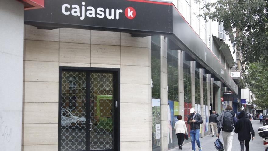 Las agencias de rating valoran la baja ratio de morosidad de Kutxabank, al que pertenece Cajasur