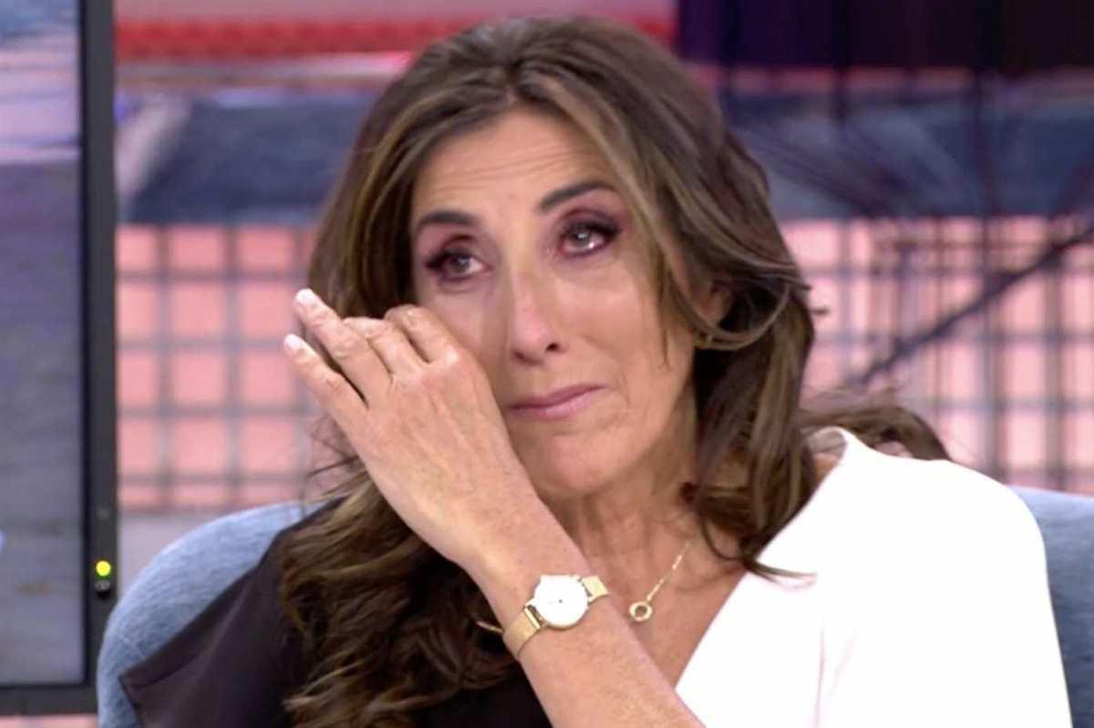 Paz Padilla llorando en un programa de Telecinco.
