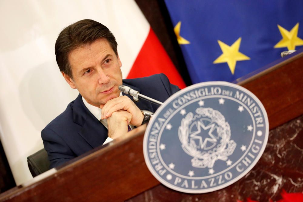 Italian PM Giuseppe Conte holds his end-of-year ...