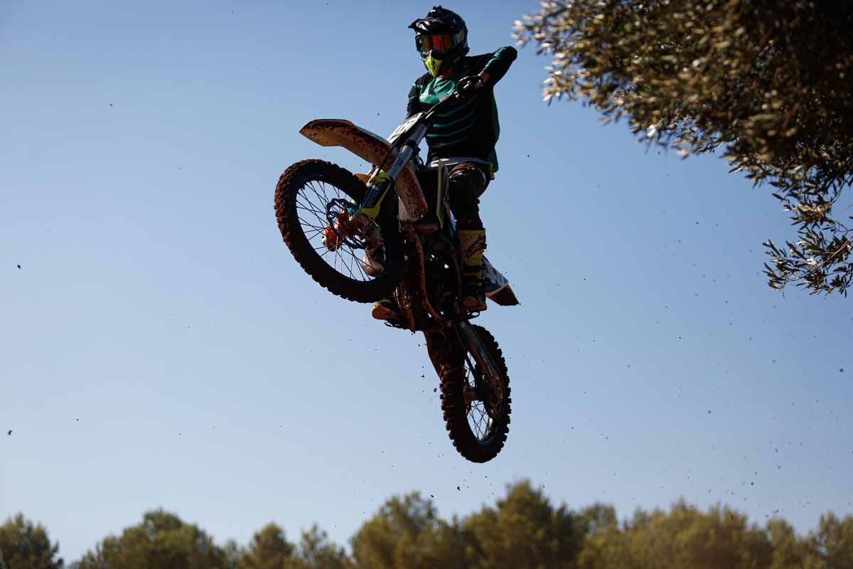 Motocross para valientes en Santa Eulària