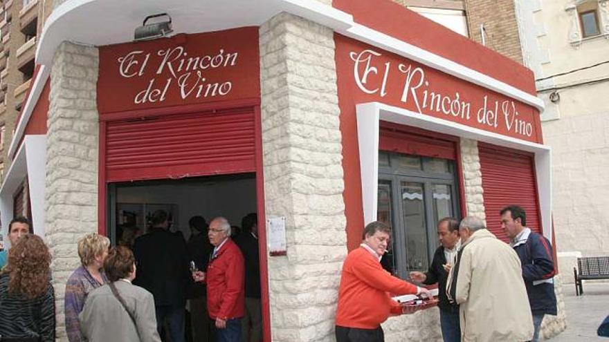 El Ayuntamiento transforma el kiosco de la Paloma en el Rincón del Vino