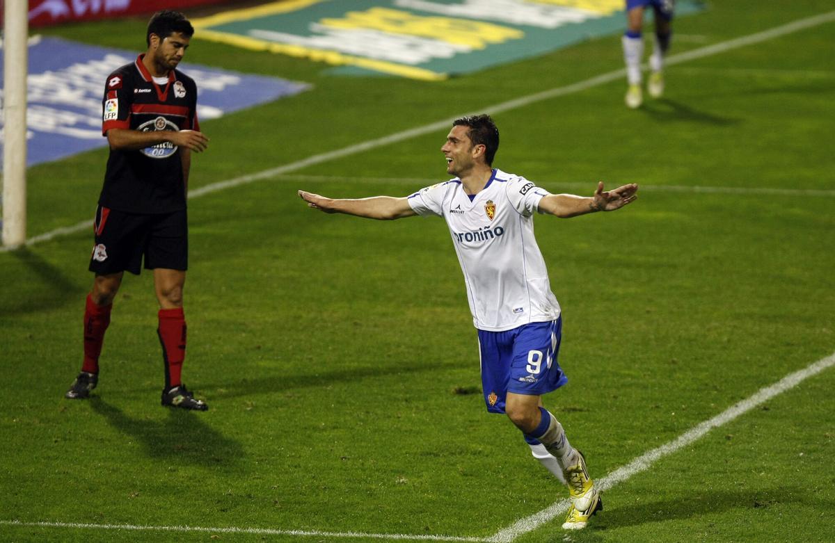 Hélder Postiga celebra un gol frente al Deportivo de la Coruña