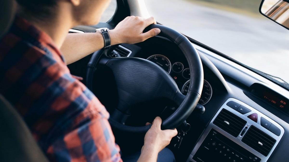 Los menores de edad podrán conducir si cumplen estos requisitos