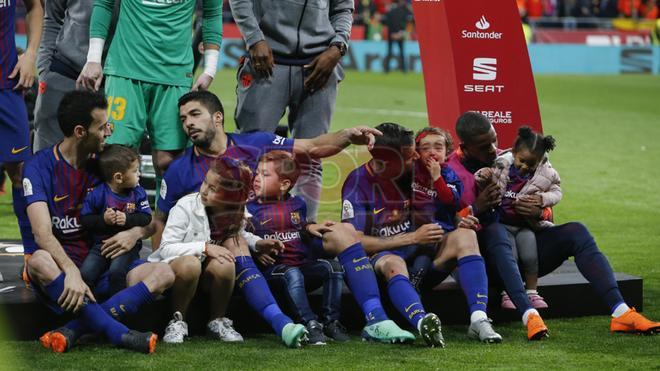 Celebraciones y entrega trofeo Final Copa del Rey Sevilla 0 - FC Barcelona 5