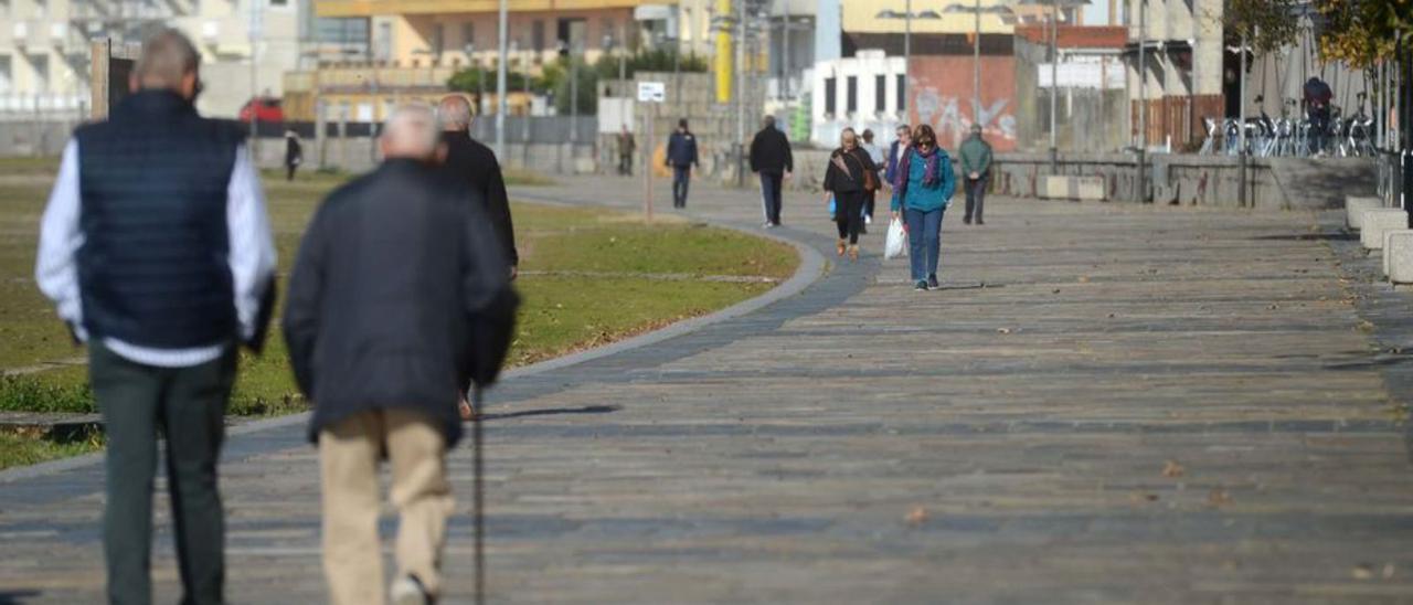 El tramo central del paseo que se pretende reformar. |   //  NOÉ PARGA