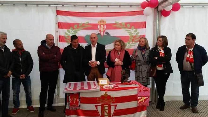 Un momento de la celebración de la peña sportinguista Veguín.