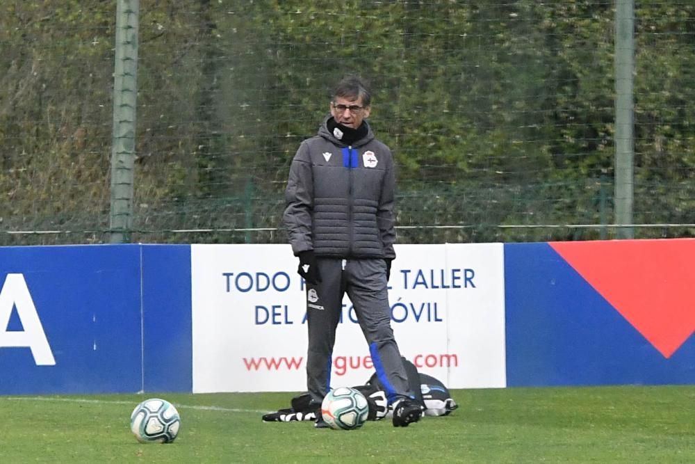 Entrenamiento del Deportivo a puerta cerrada