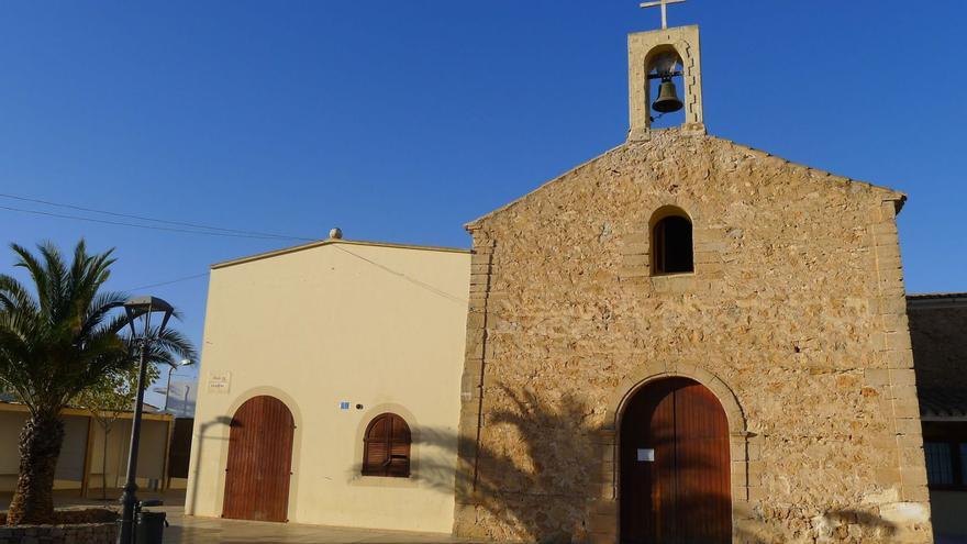 La pequeña iglesia de Sant Ferran.