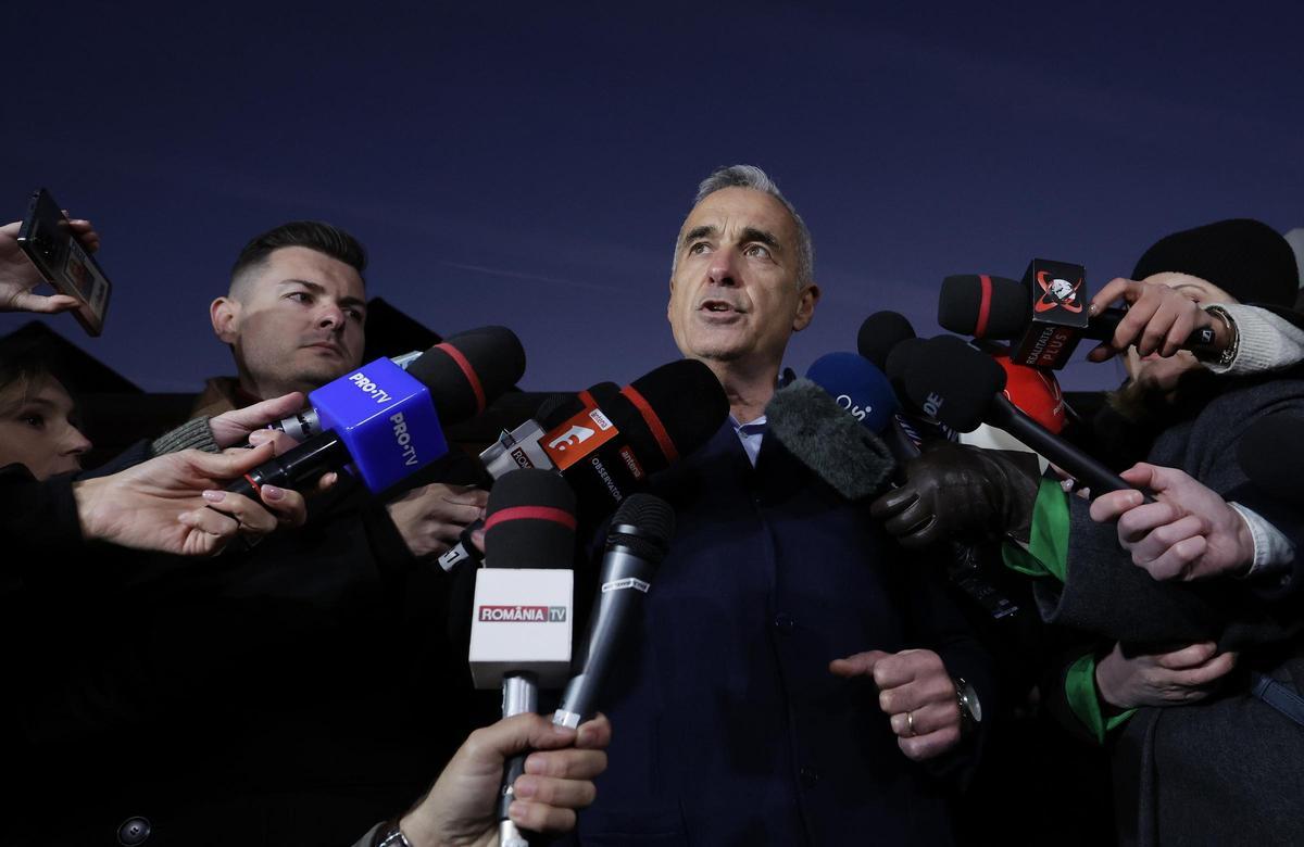 Izvorani (Romania), 26/11/2024.- El político ultraderechista rumano Calin Georgescu