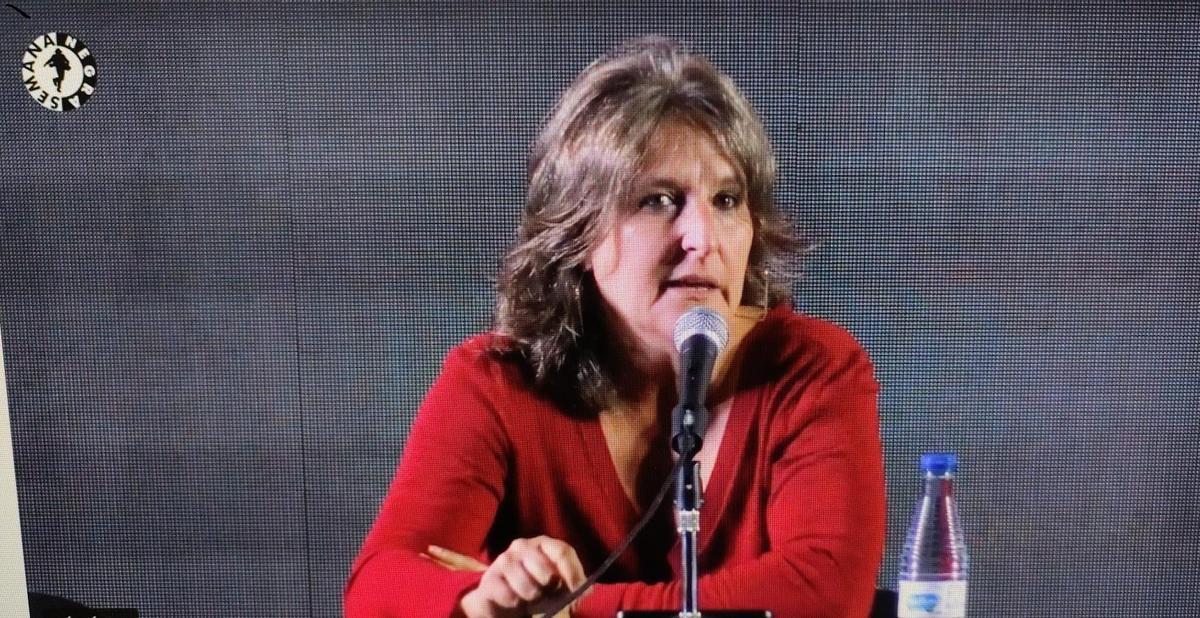 María Clauss durante su participación en un coloquio en la Semana Negra de Gijón.