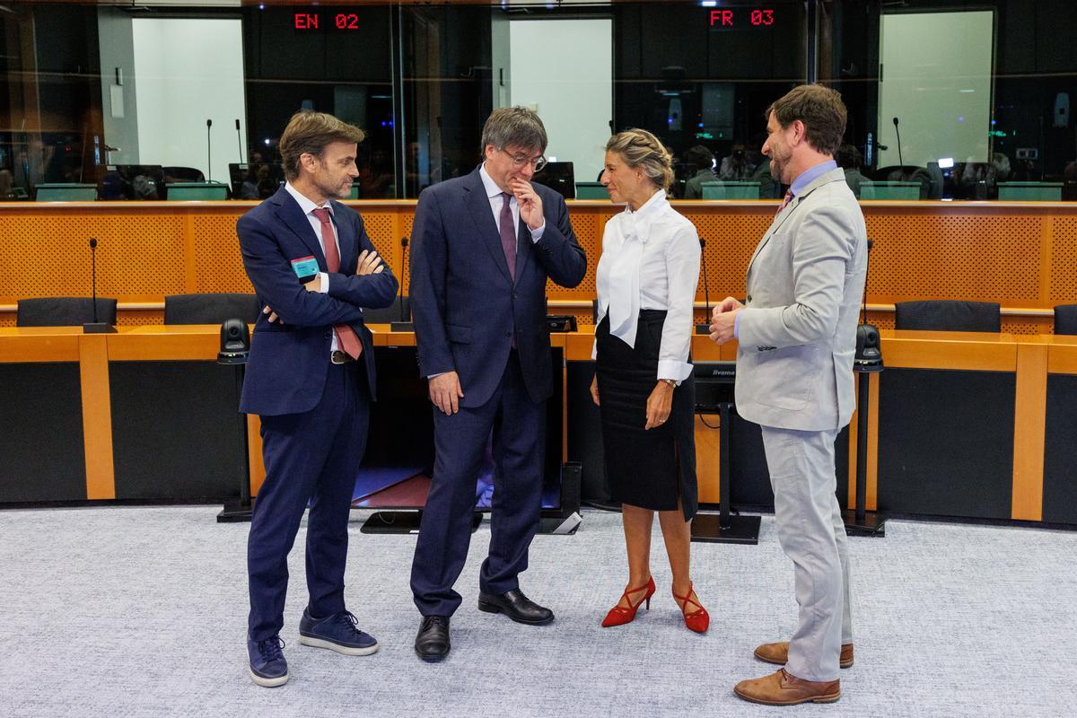 Carles Puigdemont y Yolanda Díaz se reúnen en el Parlamento Europeo