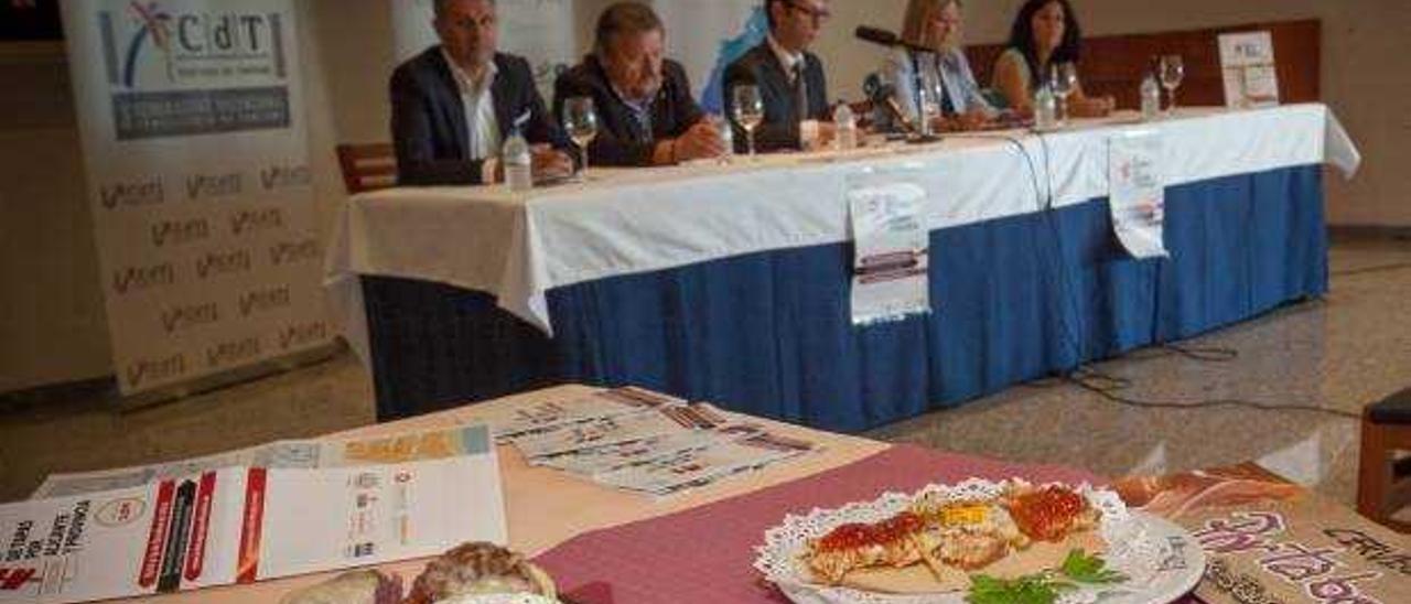 Presentación del tercer certamen de «Ir de tapas por Alicante y Provincia» celebrado en el CdT.