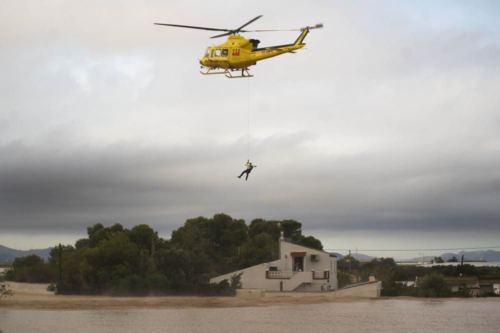 Gota fría en Los Alcázares: Inundaciones, rescates y destrozos