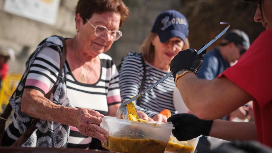 Puchero colectivo por las fiestas populares del barrio de La Florida