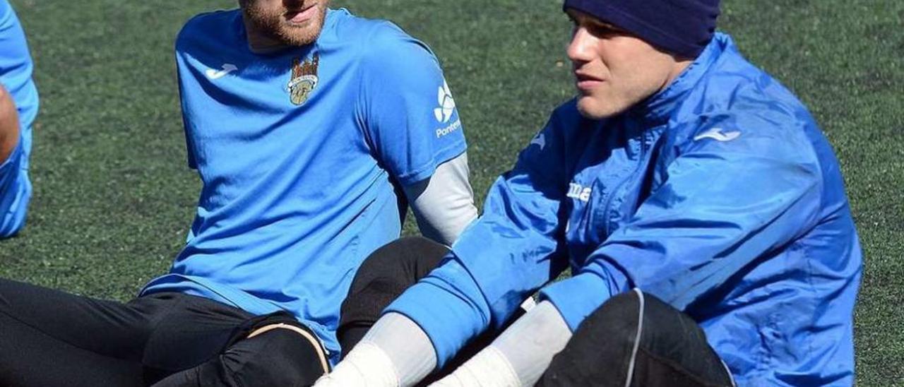 Edu y Lloves durante un entrenamiento. // Rafa Vázquez