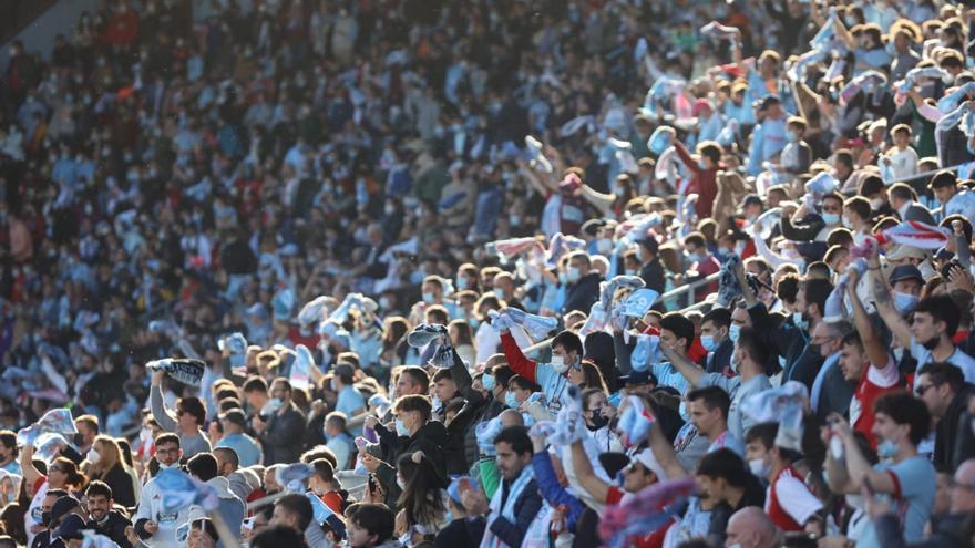 Tres penaltis (uno detenido por Dituro) dan la victoria al Madrid en Balaídos