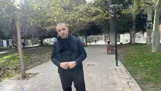 Un Policía Nacional 'condenado' al despacho o a la jubilación por la agresión de un 'rider' en Murcia