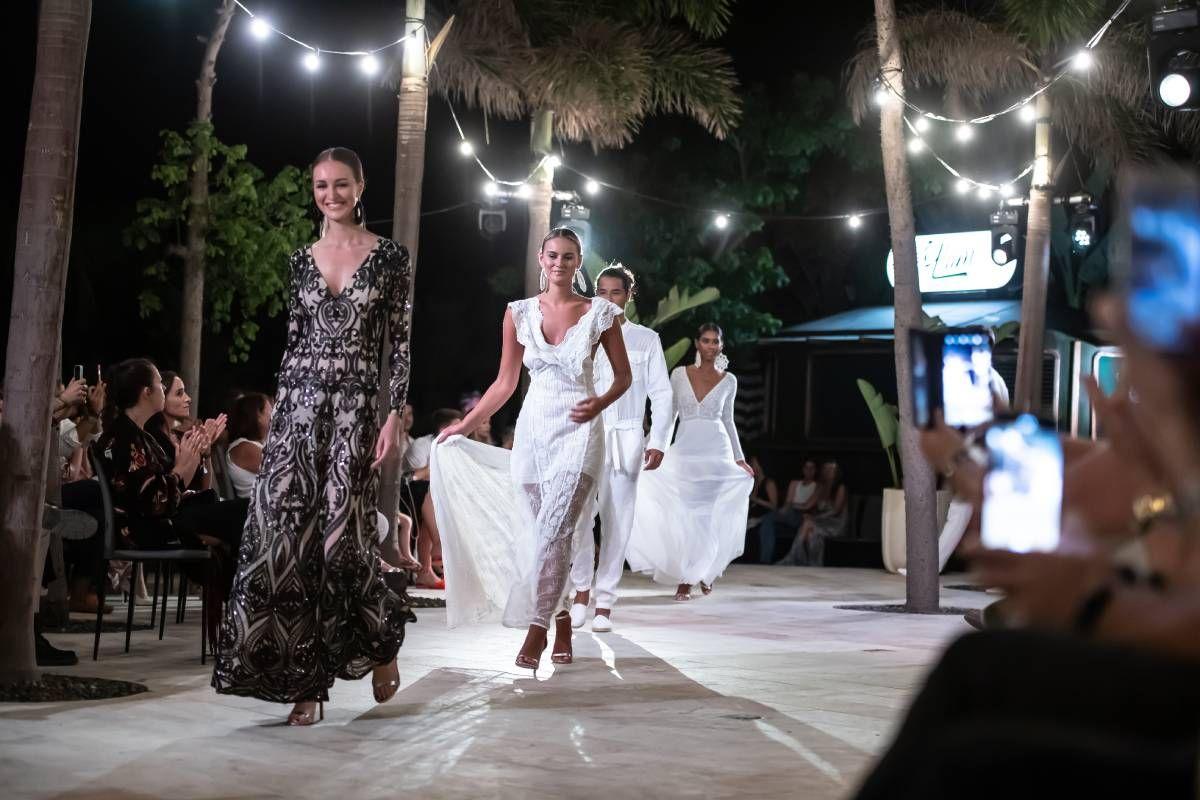 Desfile pop up de Ibiza Luxury Destination y Adlib Ibiza en el hotel Bless