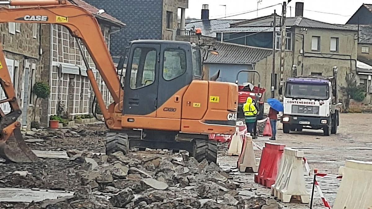 Obras en la plaza de Asturianos. | Araceli Saavedra