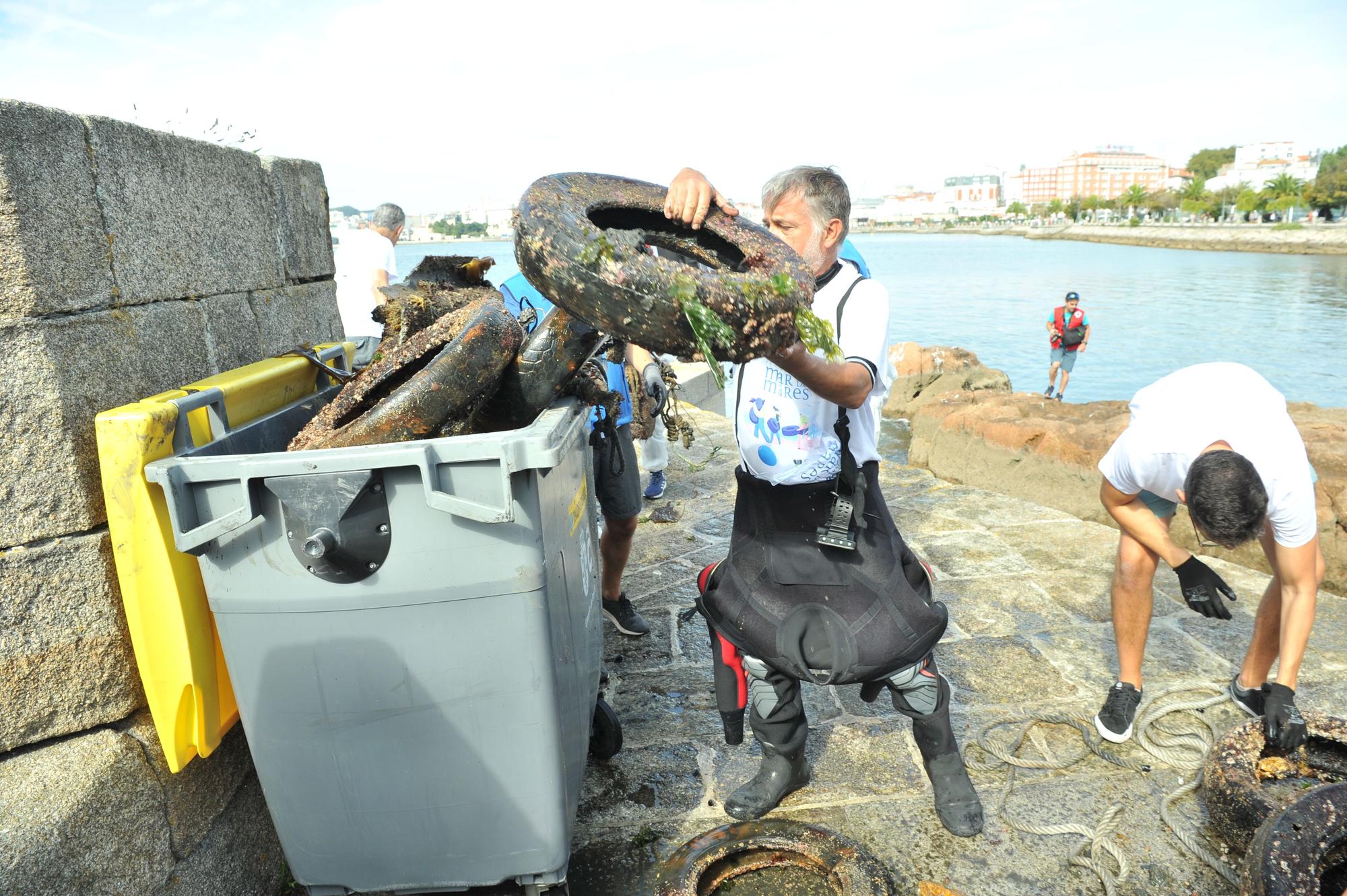 III Gran limpieza de los fondos marinos de A Coruña dentro de Mar de Mares