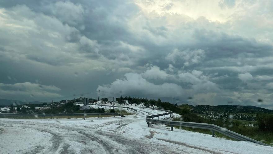A stunning hail storm bleaches parts of Bagis and Anoia