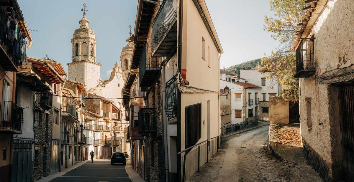 Cinctorres y Portell.