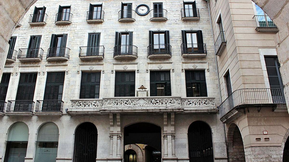 La façana de l’Ajuntament de Girona, en una imatge d’arxiu. | DDG