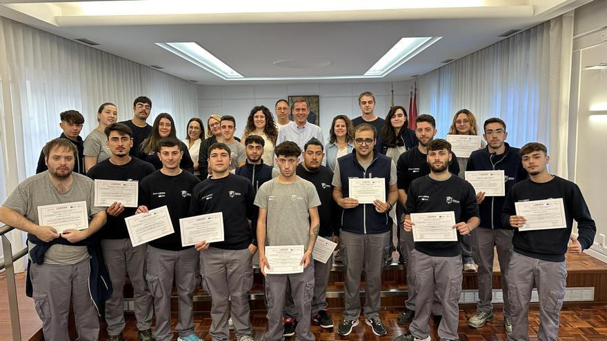 El programa Escorxador Viu de Xàtiva concluye con la formación y empleo de una veintena de jóvenes