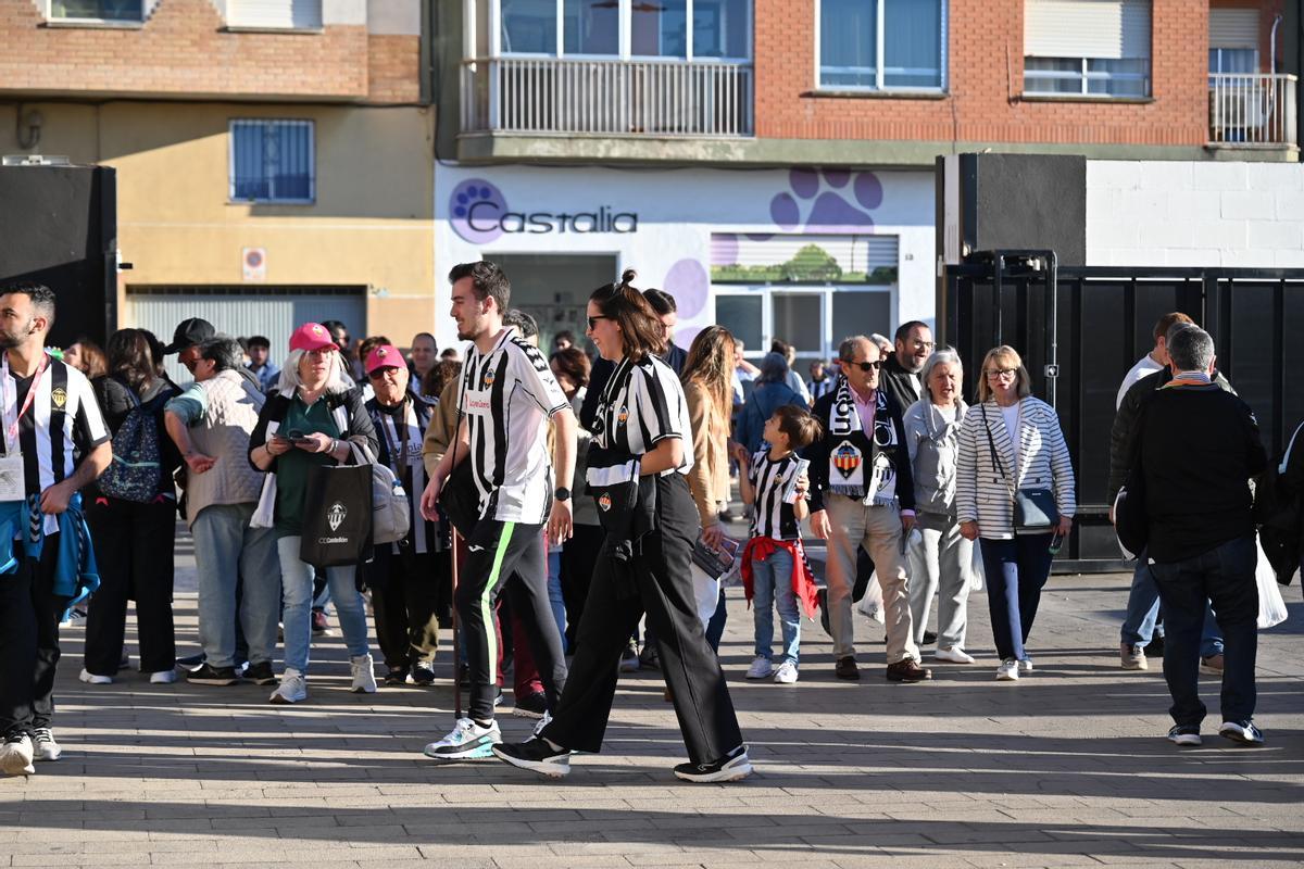 Galería | Búscate en la previa del Castellón-Cádiz del SkyFi Castalia