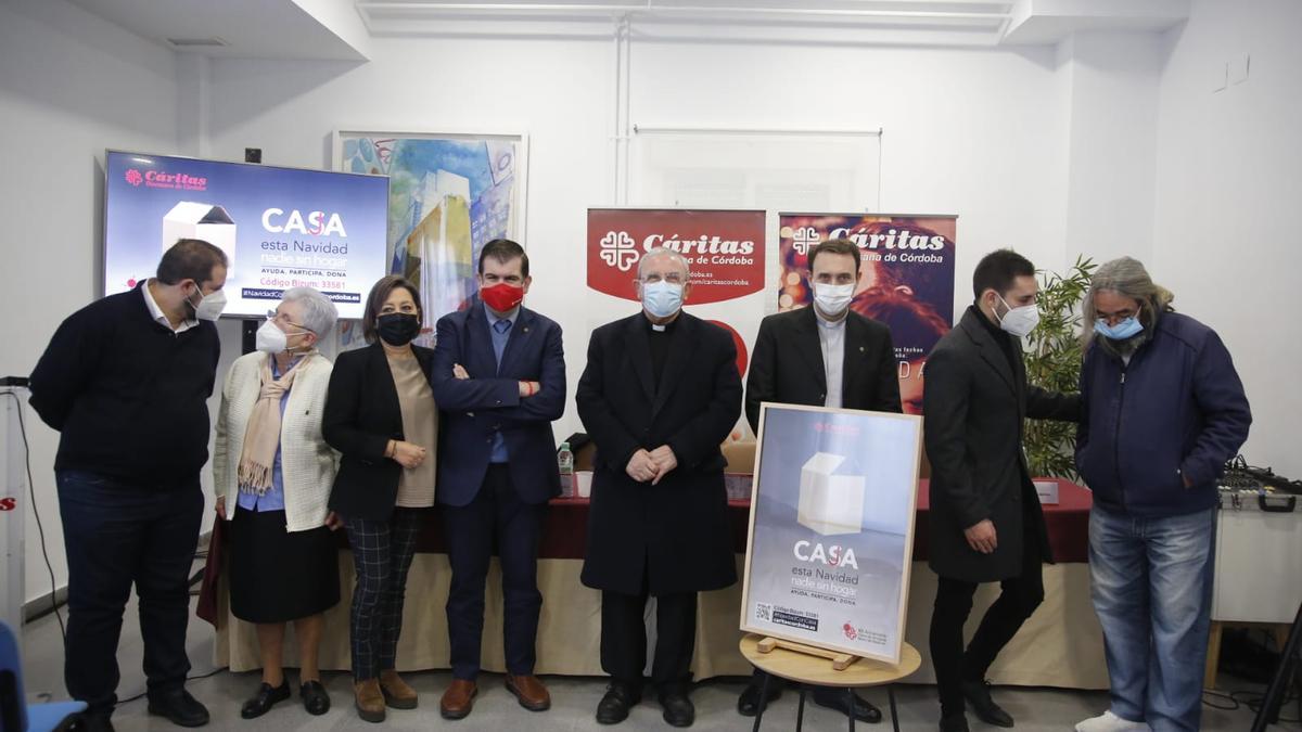 Presentación de la campaña de Navidad de Cáritas en apoyo a las personas sin hogar.