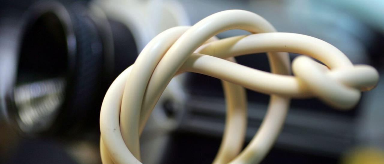Cable de fibra óptica. | REUTERS