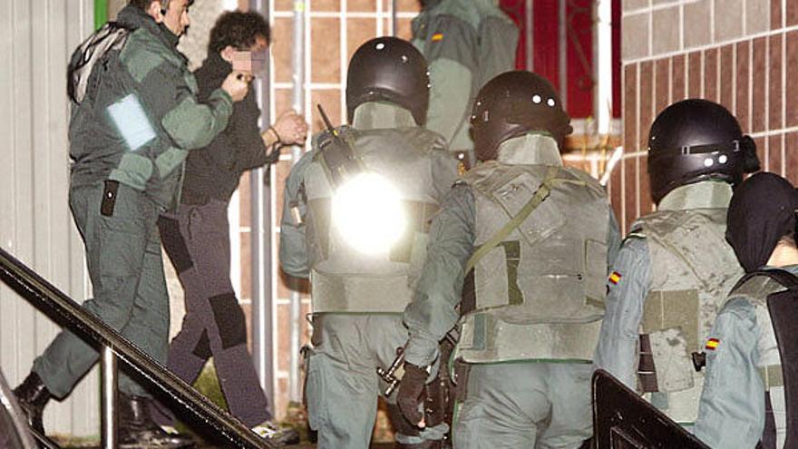 Uno de los tres etarras detenidos por la Guardia Civil en Irún estaba en las listas de ANV en Getxo