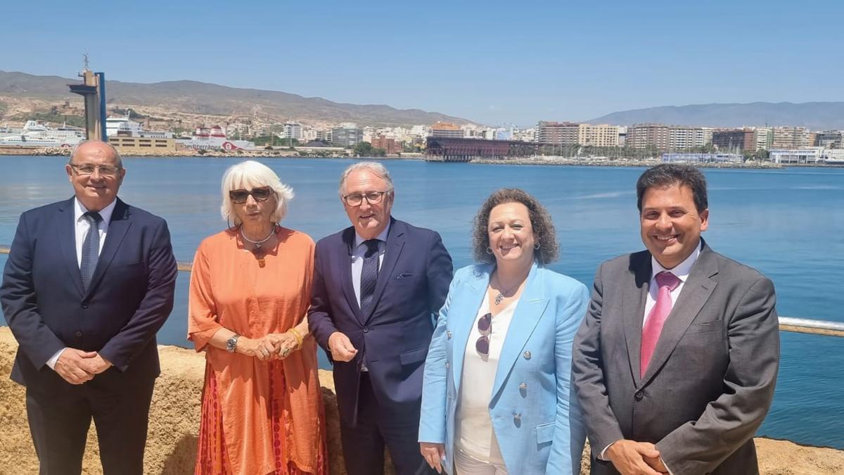 Presidentes y presidentas de las autoridades portuarias reunidos en Almería.