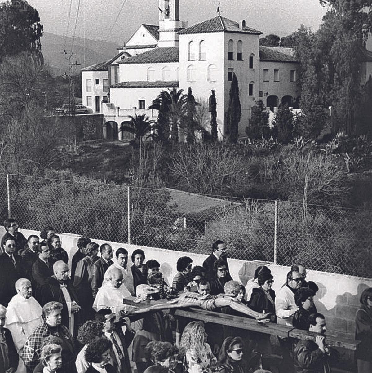 Vía crucis del Cristo de San Álvaro por los alrededores del santuario de Scala Coeli.
