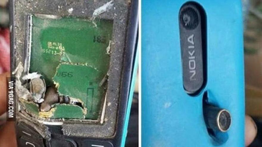 Un Nokia 301 salva la vida de un hombre al detener una bala