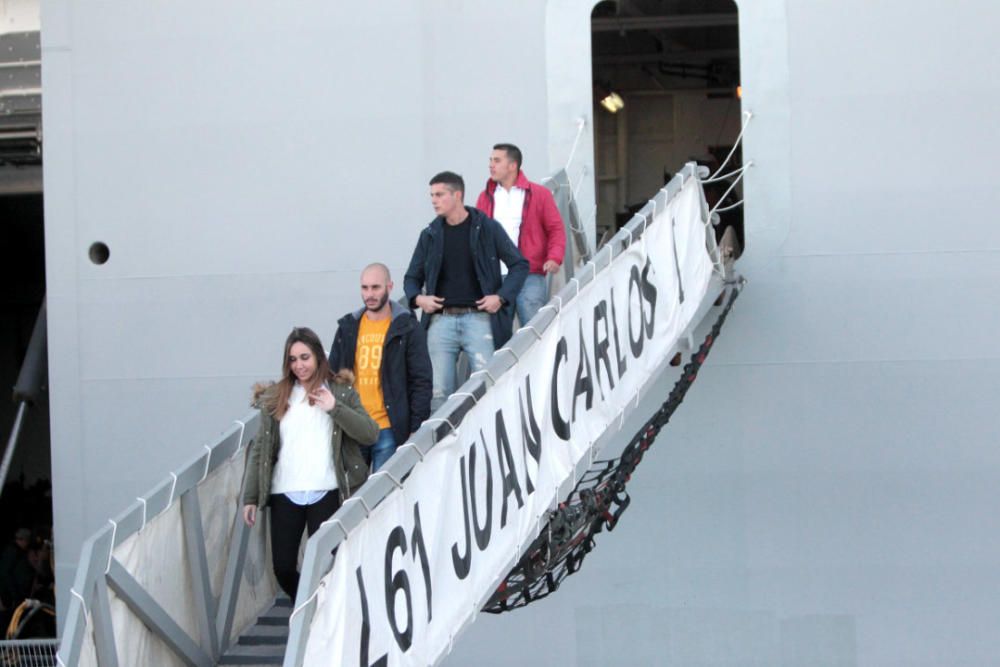 Buque de la Armada Juan Carlos I en la Marina de València