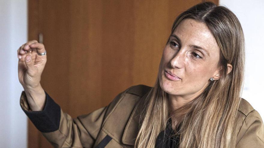Alejandra Ruiz, portavoz de Ryanair en España: 