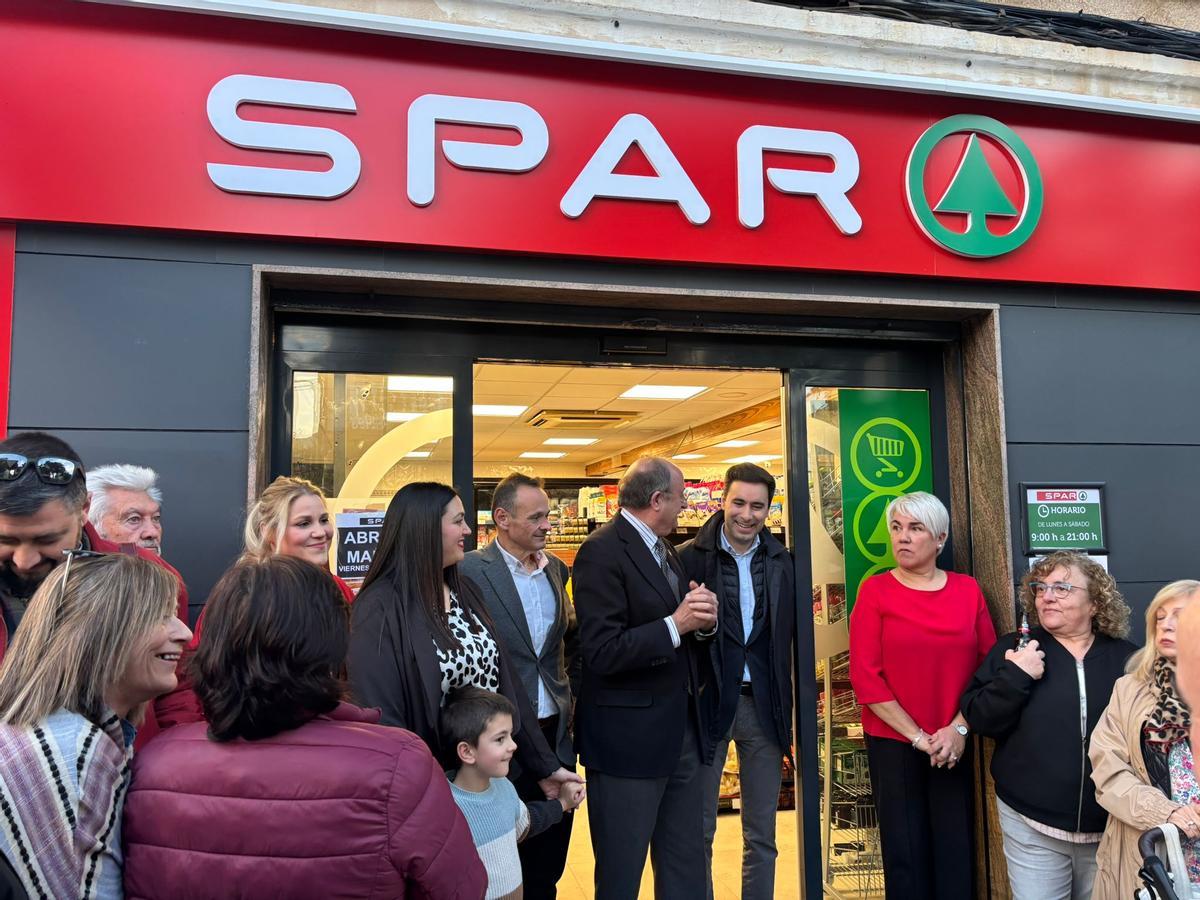 Inauguración del nuevo supermercado Spar en el Barrio de la Concepción en Cartagena