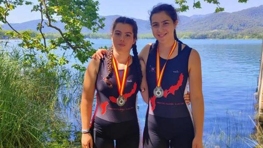 La canguesa Antía Castro, plata en doble scull cadete